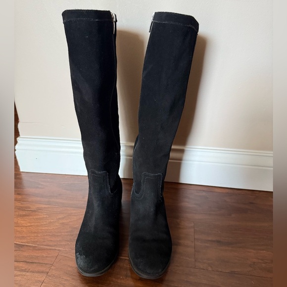 Elegant, Stylish Tall Black Suede Boots by Marc Fisher-Size 6.5 - Picture 7 of 11